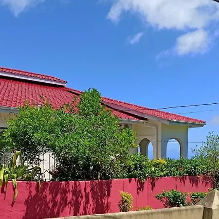 Charming House With Sea View In Souvenir 200 M² Terrace Villa