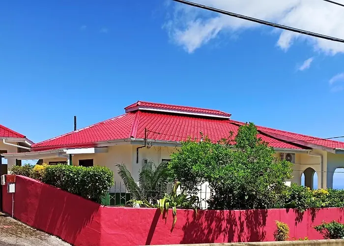 Charming House With Sea View In Souvenir - 200 M² - Terrace