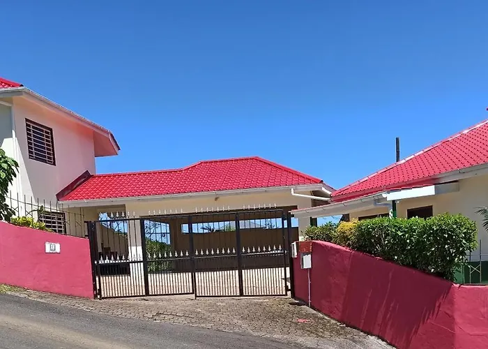 Charming House With Sea View In Souvenir - 200 M² - Terrace * Misere